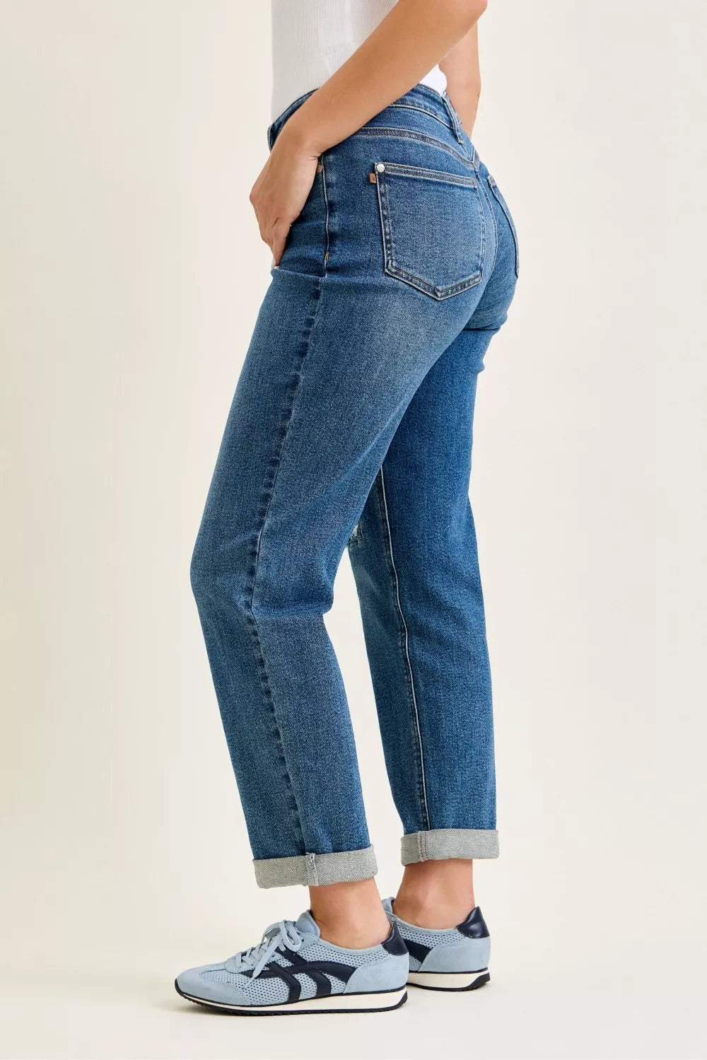 Judy Blue Mid Rise Embroidered Repair Patch Boyfriend Denim Jeans 881071