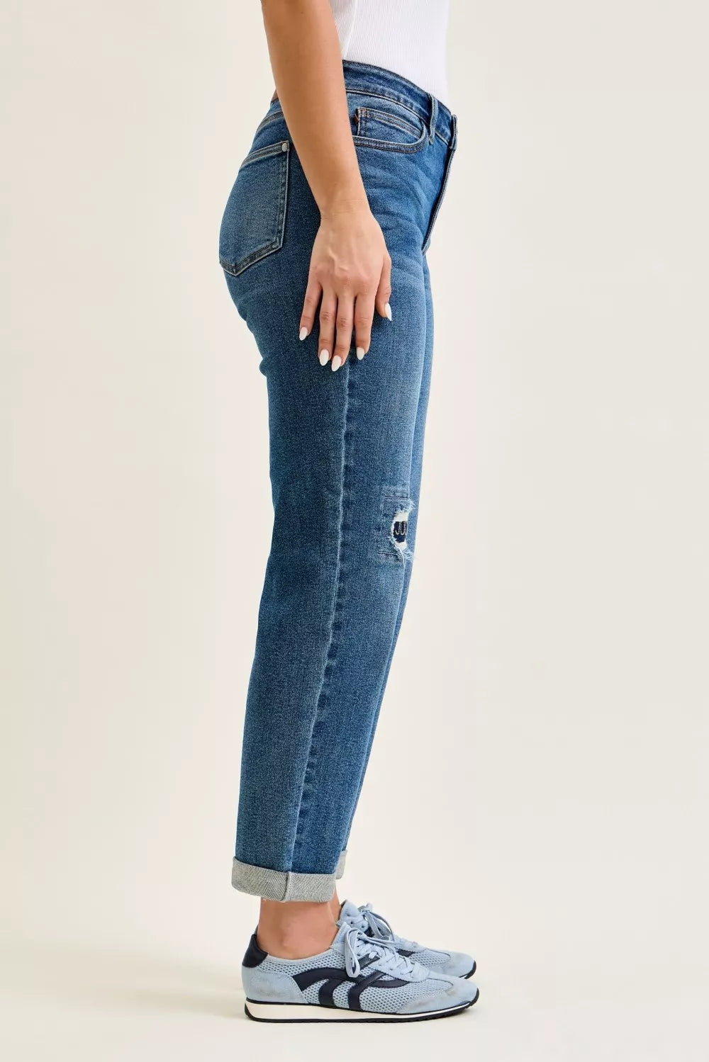 Judy Blue Mid Rise Embroidered Repair Patch Boyfriend Denim Jeans 881071