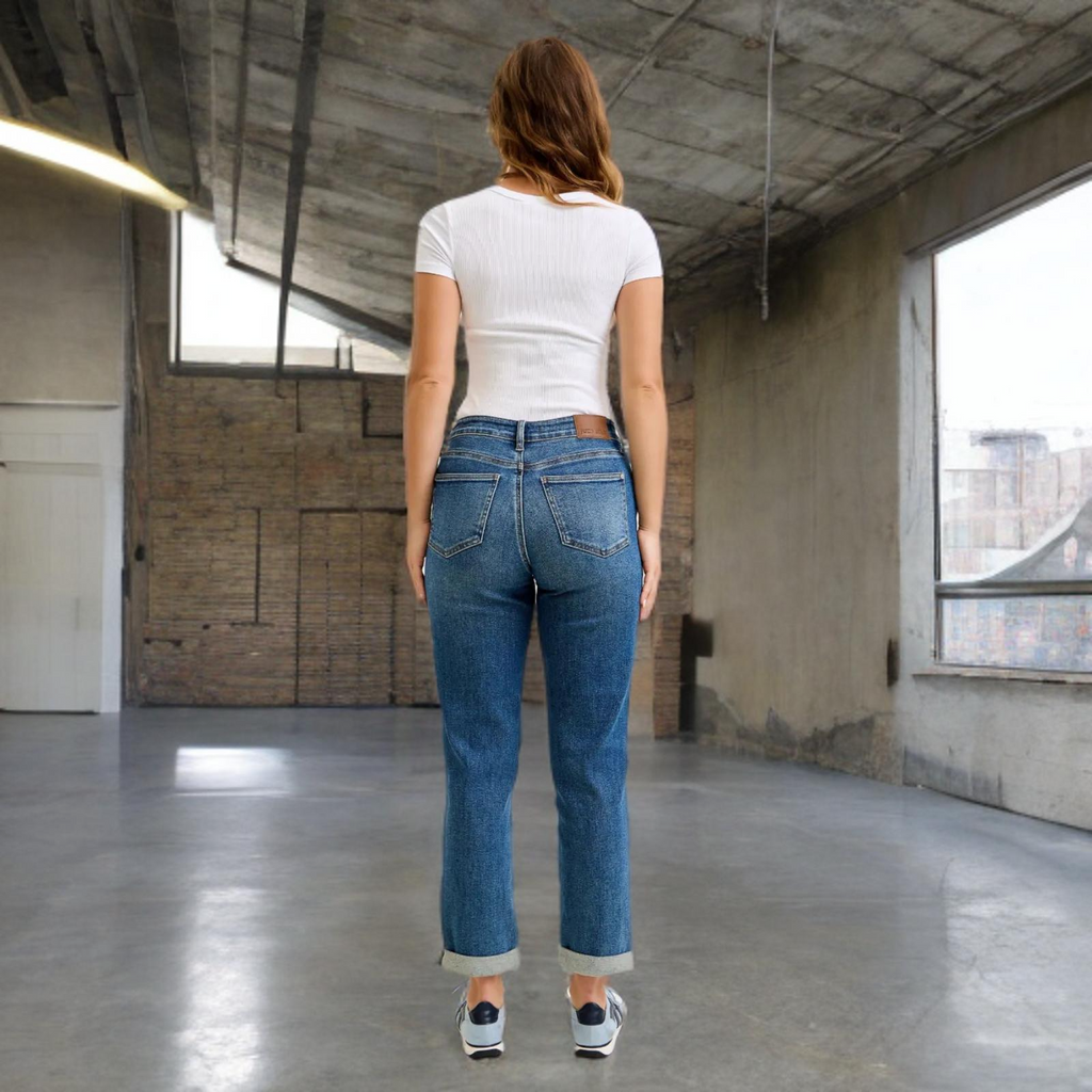 Judy Blue Mid Rise Embroidered Repair Patch Vintage Boyfriend Denim Jeans 881071
