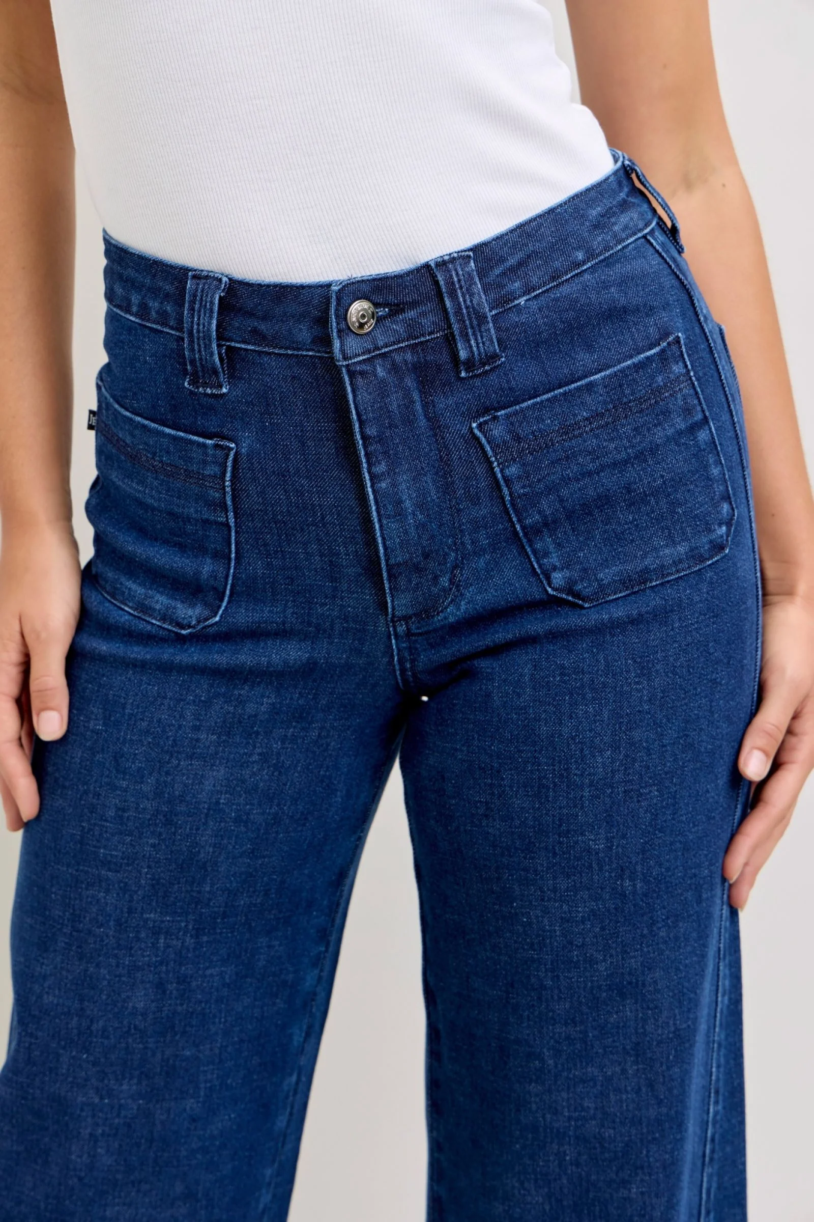 Judy Blue High Waist Patch Pockets & Twisted Seam Retro Wide Leg Denim Jeans 881092